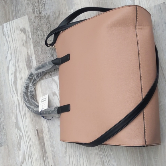 Call it Spring Bag - Picture 3 of 6